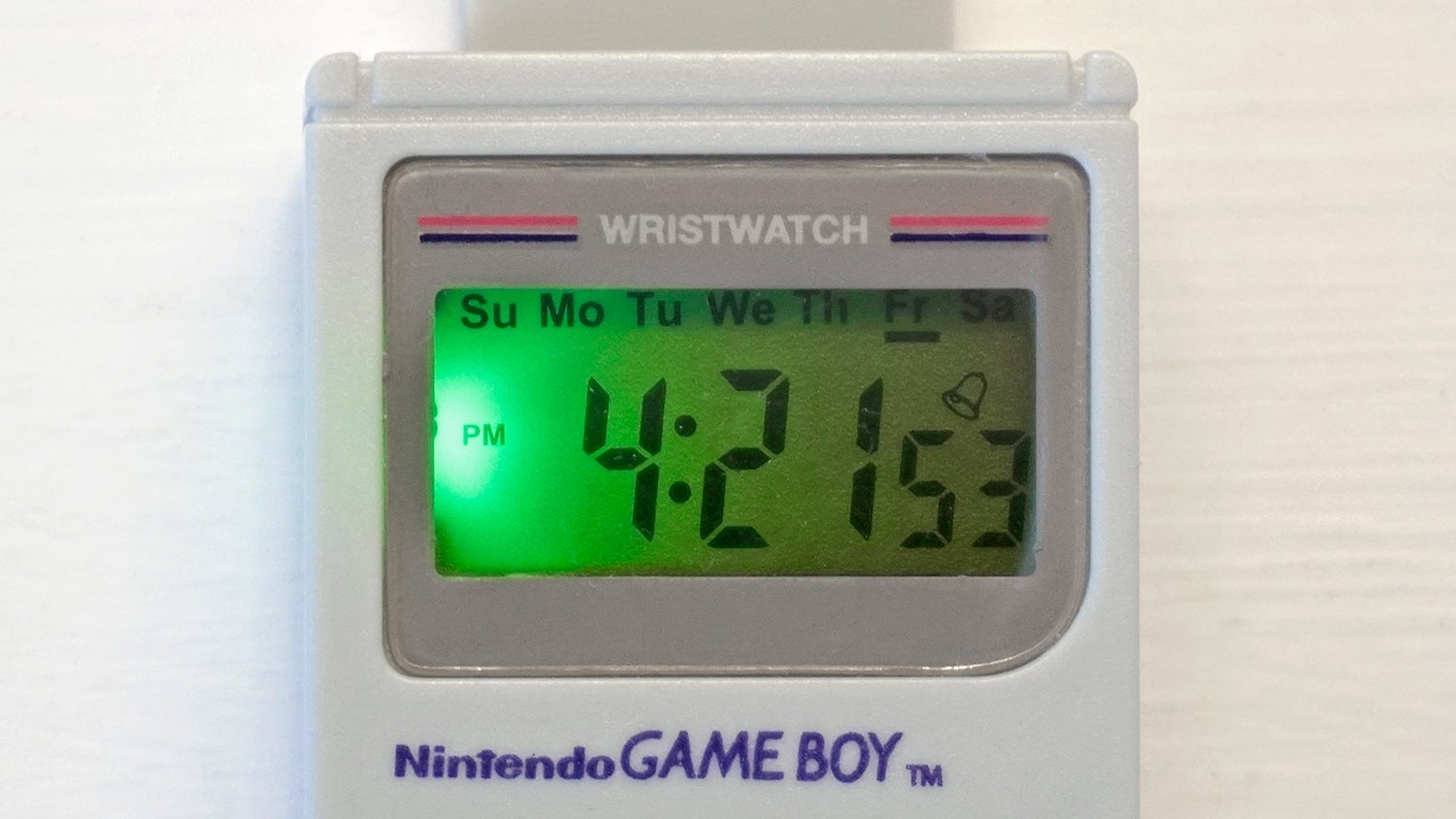 Check out that ancient screen illumination technology.