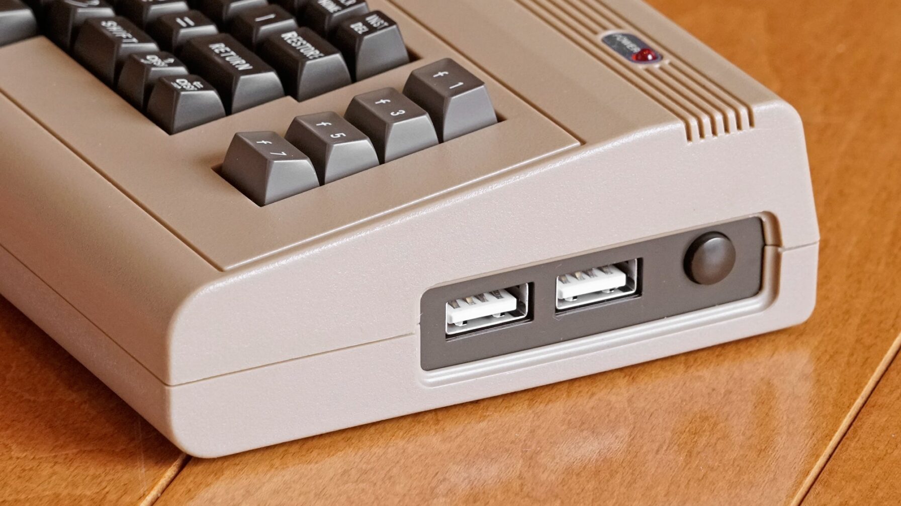 This Tiny Clone Perfectly Recreates the Commodore 64 Gaming Experience