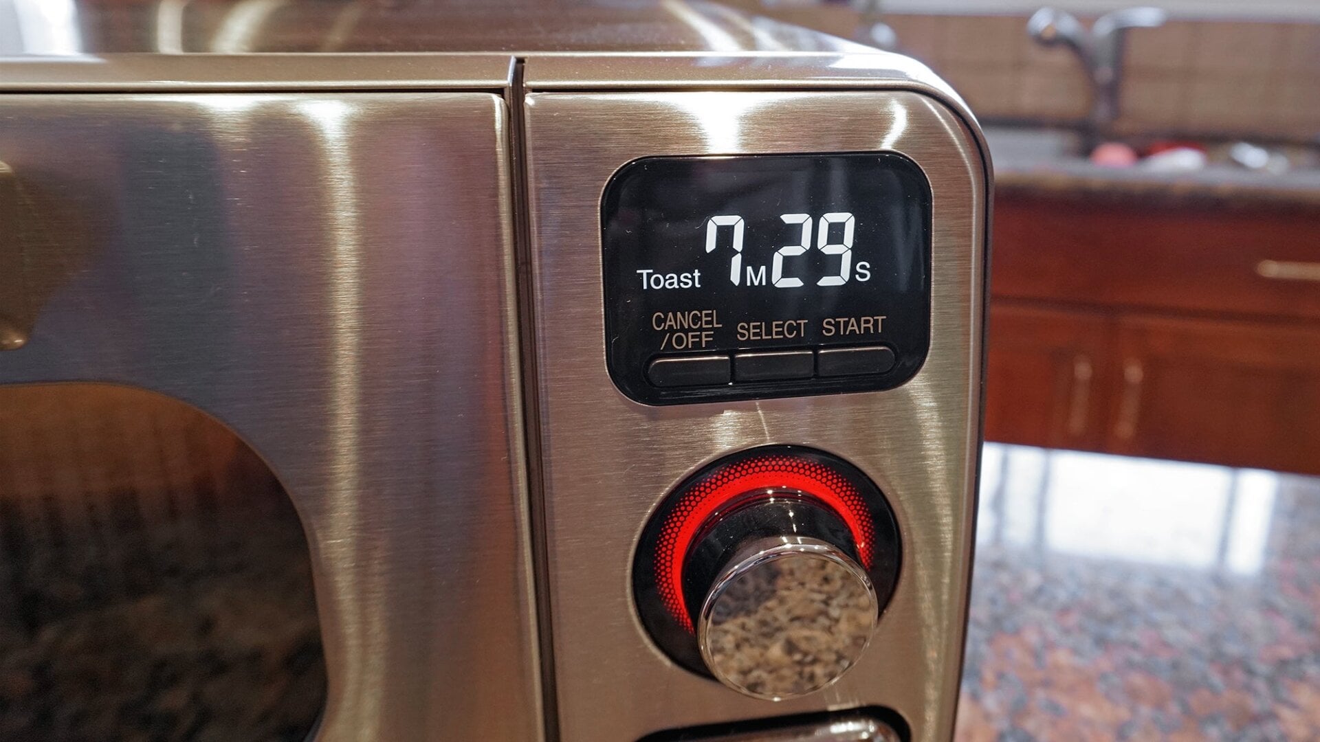 Streamlined controls make the oven as easy to use as a toaster.