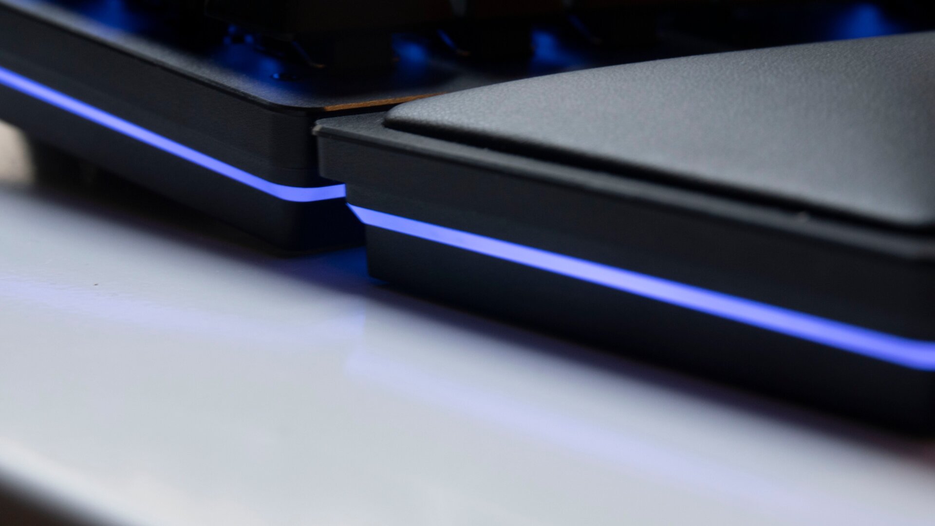 The lighting on the wrist pad is a nice touch.