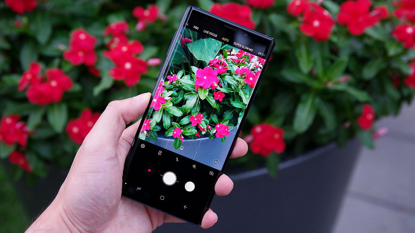 I like the addition of Samsung’s scene optimizer, but I wish you could turn it off without going into the camera’s settings menu like you can on the Huawei P20.