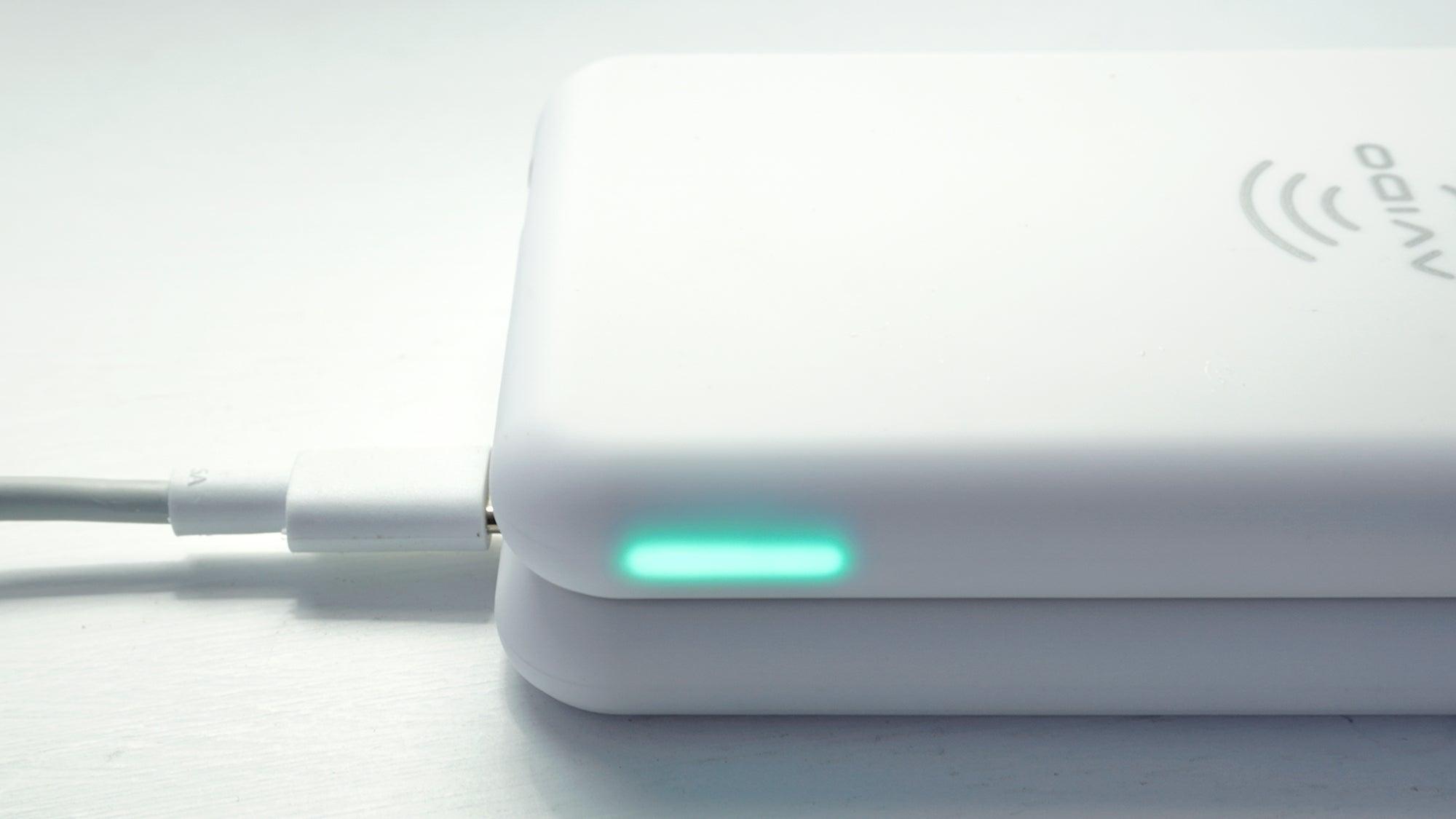 When the WiBa battery is sitting on the charging pad, that power light never goes off.