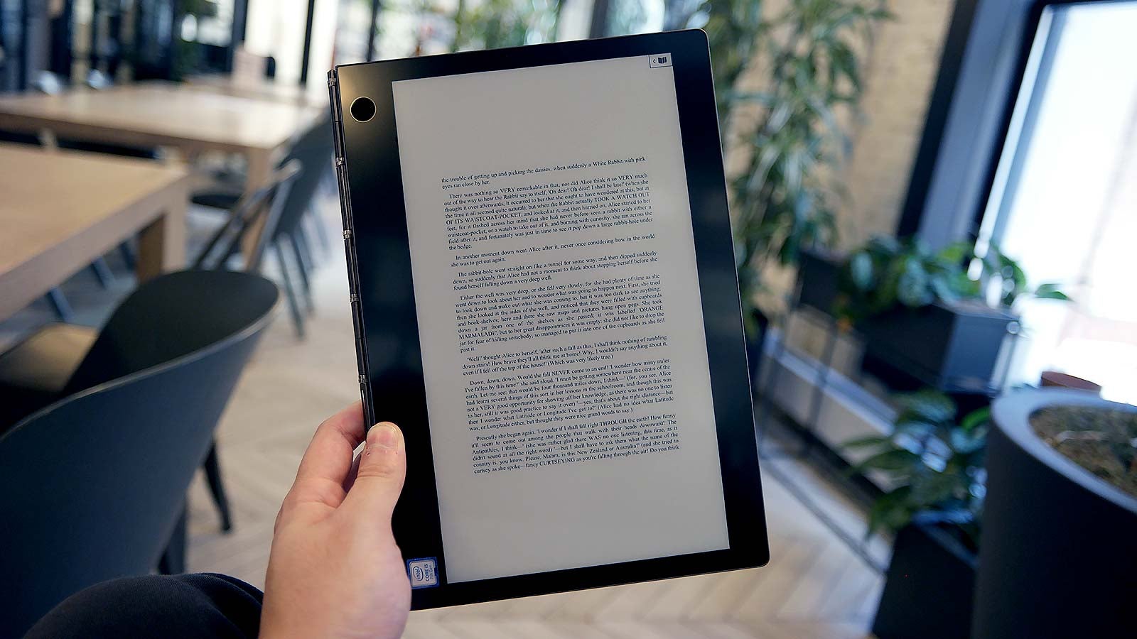 If you want, you can fire up a PDF ebook without ever needing to boot into Windows. 