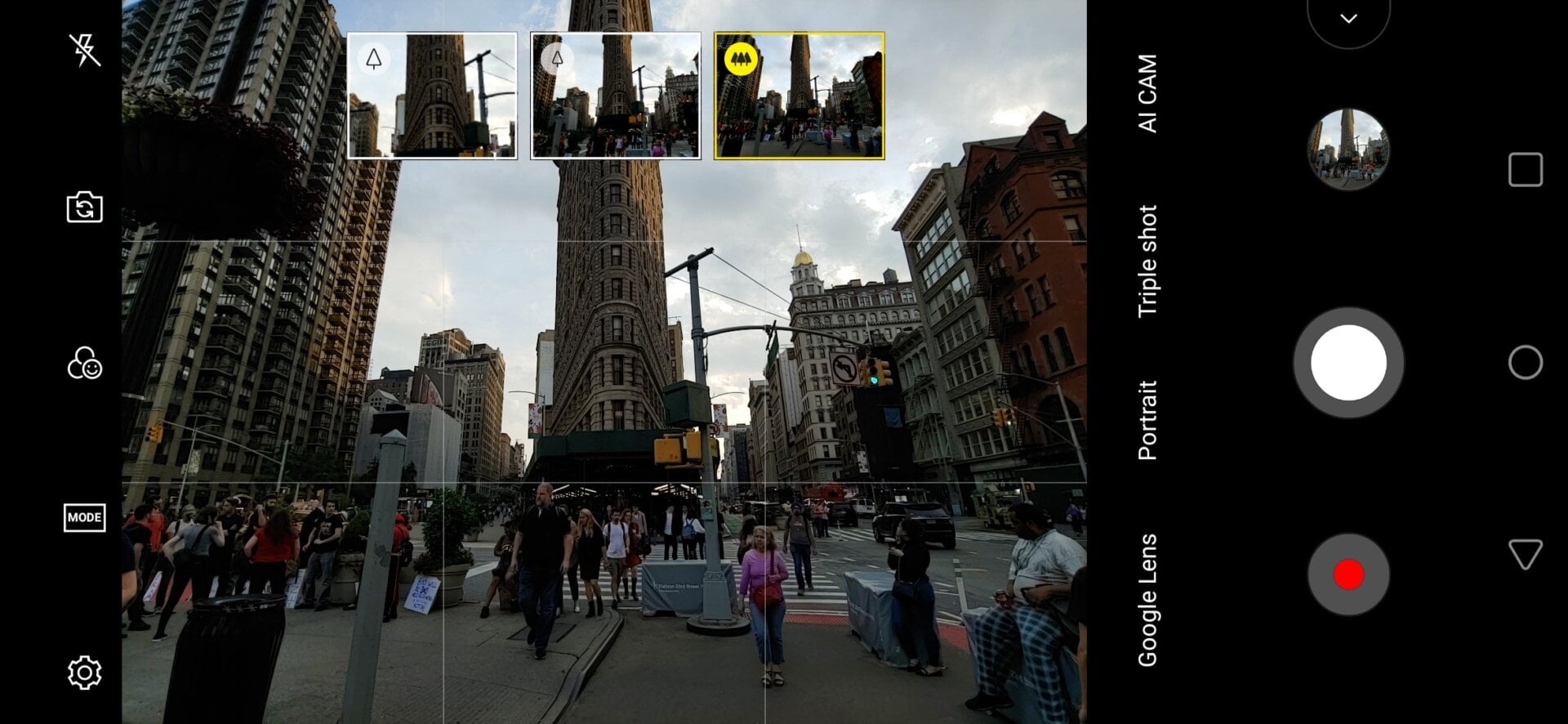 If anything, I wish LG had made the live previews bigger so that it’s easier to get a sense of a pic’s composition. 