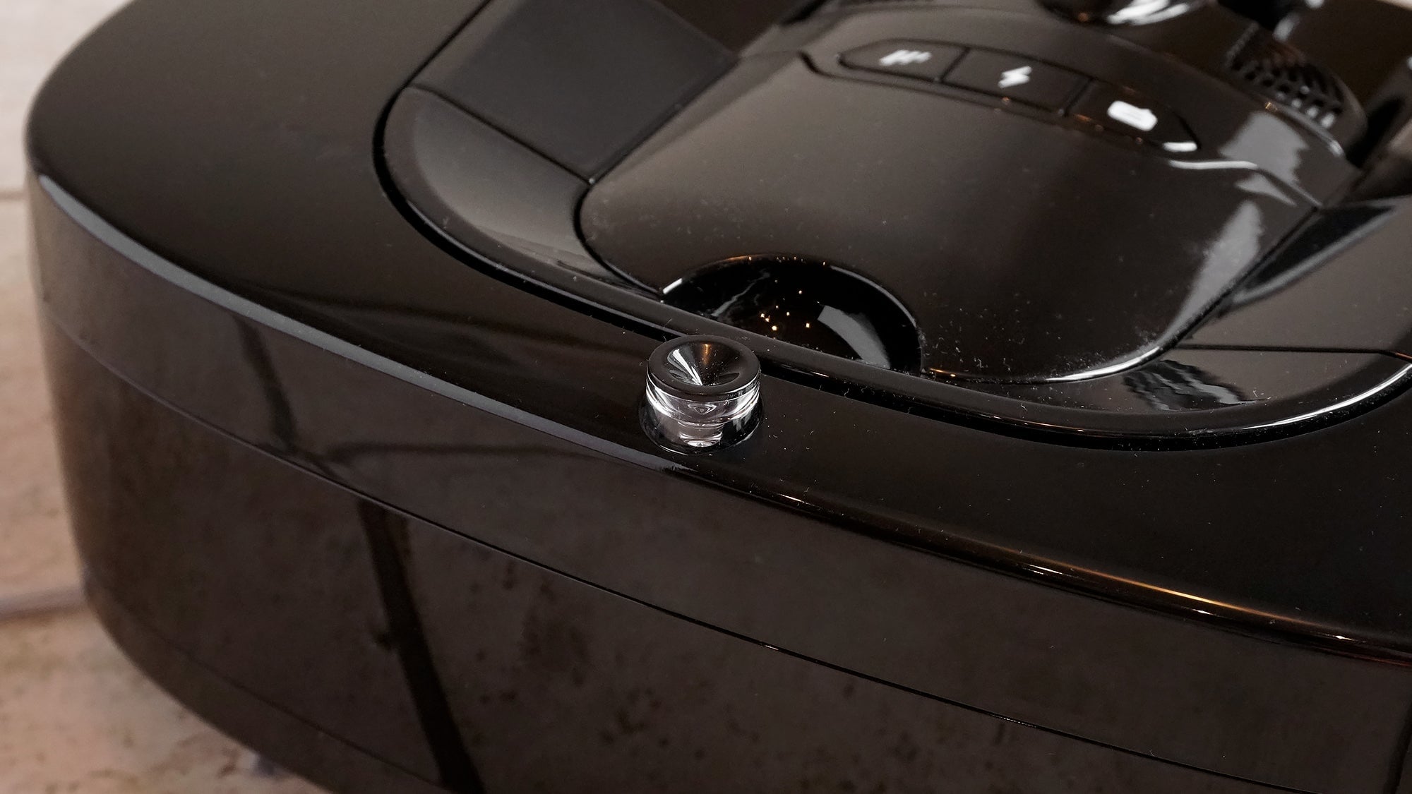 A tiny infrared sensor helps the Coral One to spot obstacles and navigate a room.