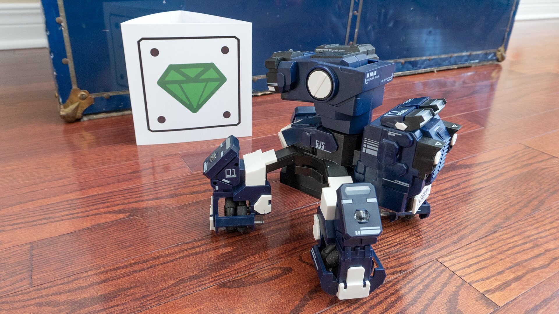 The Geio robots pack enough to AI to visually recognize a series of tokens you can place around a battlefield or race track for power-ups.