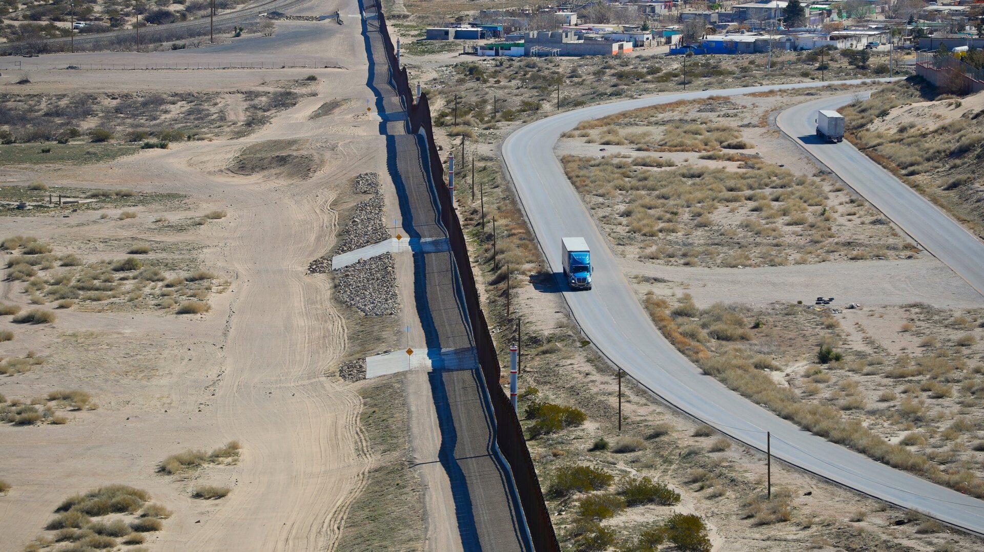 The U.S. border with Mexico near Sunland Park, New Mexico, where the United Constitutional Patriots was operating.