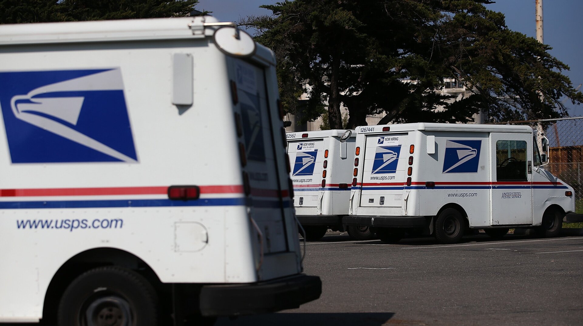 The fancy TuSimple trucks look much more high tech.