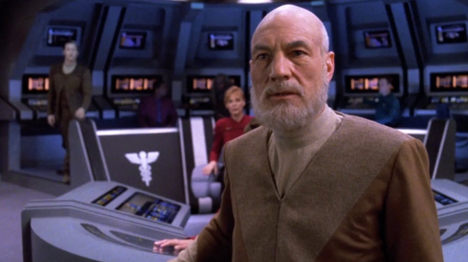 We’re also fairly certain Picard won’t have a beard in his new show.
