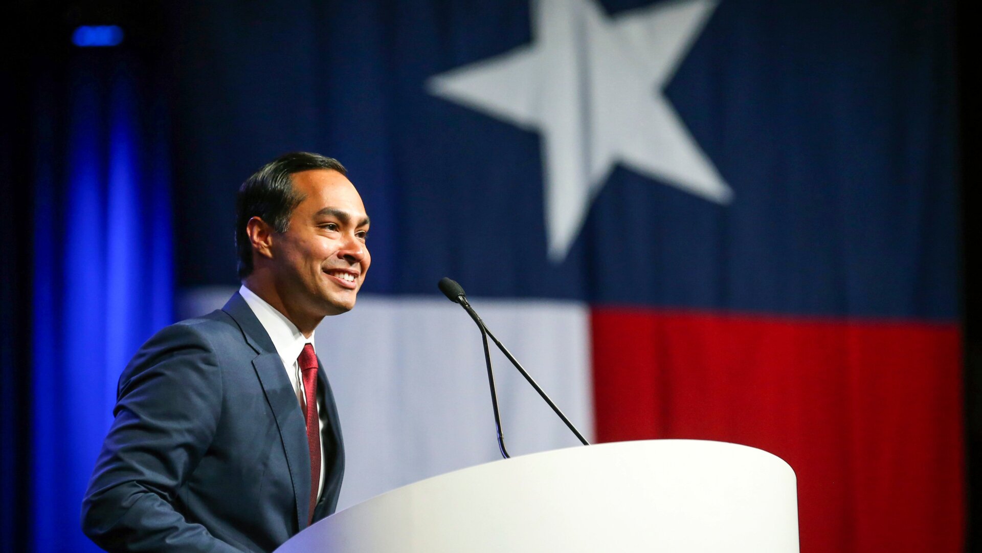 Julián Castro, ladies and gentlemen.