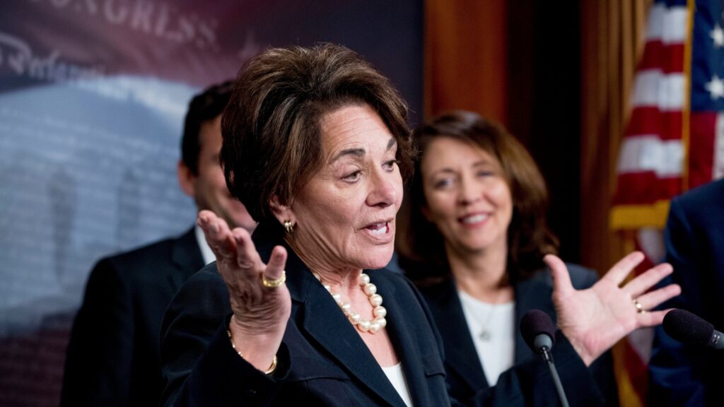 Photo: Andrew Harnik / AP