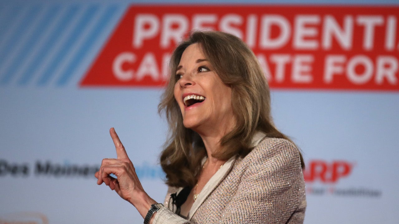 Democratic presidential hopeful Marianne Williamson speaks in Sioux City, Iowa on July 19, 2019.