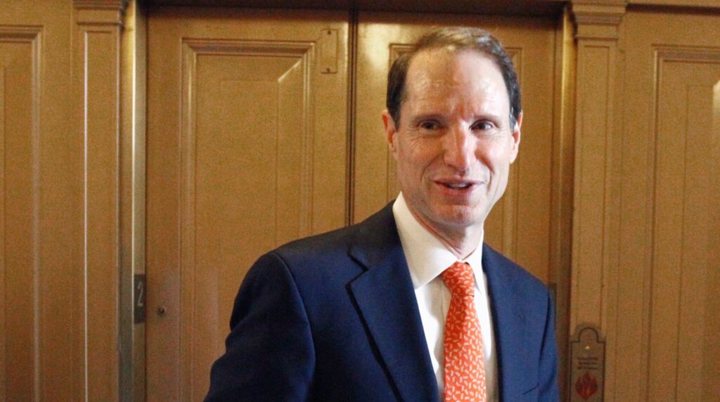 Photo: Alex Brandon / AP