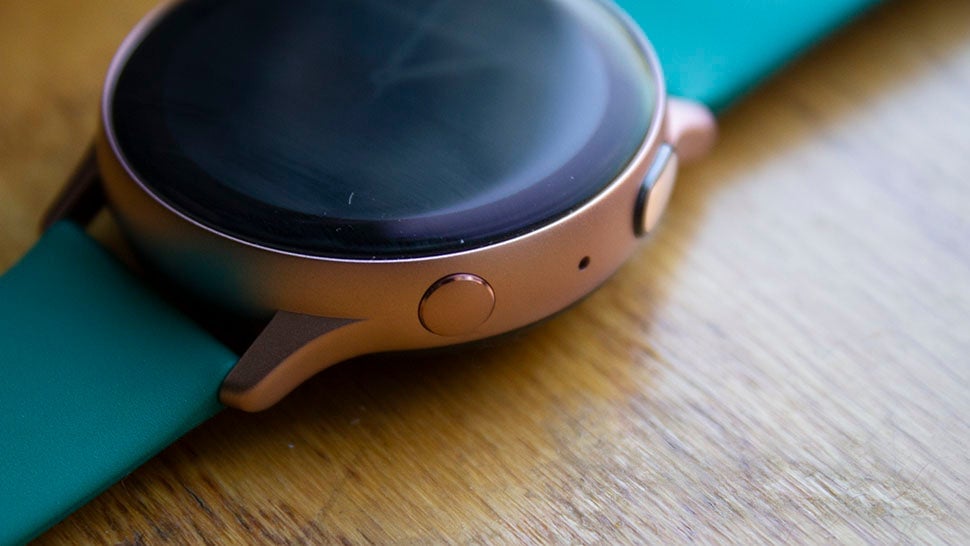 New buttons! The top button adds ECG capabilities but that feature is not live. You’ll have to wait for a future update. 