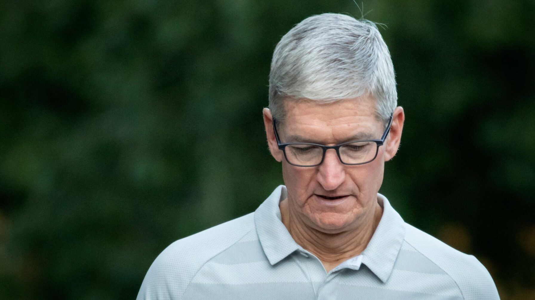 Tim Riddle Apple Apple Can Feel Its Reputation for Bulletproof Security Slipping Through ...