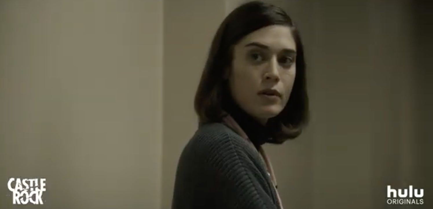 Lizzy Caplan as a young Annie Wilkes, the same character played by an Oscar-winning Kathy Bates in the movie version of Misery.