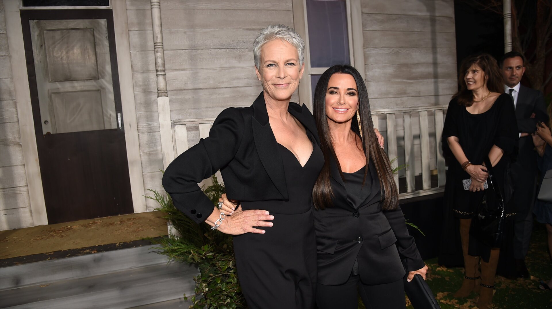 Jame Lee Curtis and Kyle Richards (Right) at the Halloween (2018) premiere.