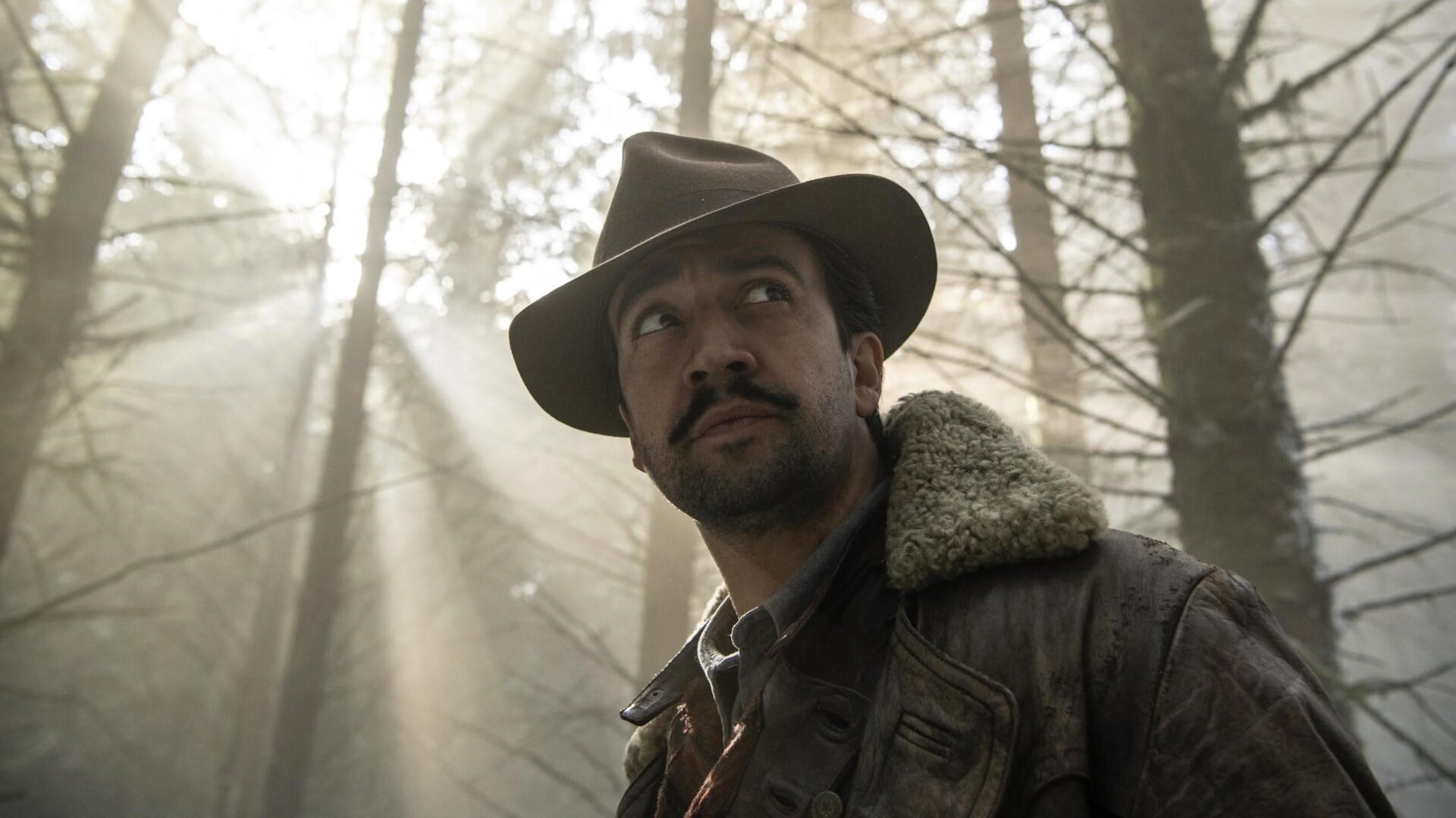Lin-Manuel Miranda plays Lee Scoresby on His Dark Materials.