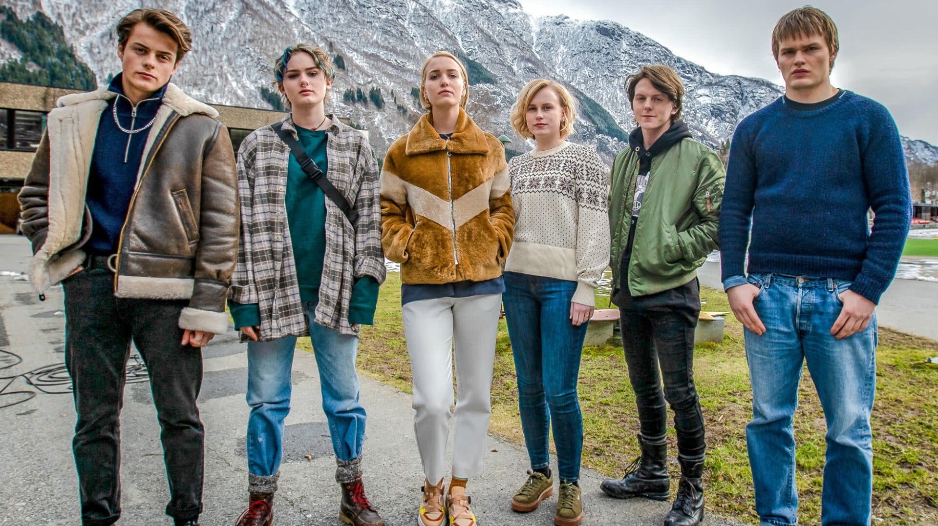 The cast of Ragnarok, from left to right, Herman Tømmeraas, Ylva Bjørkaas Thedin,Theresa Frostad Eggesbø, Emma Bones, Jonas Strand Gravli and David Stakston.