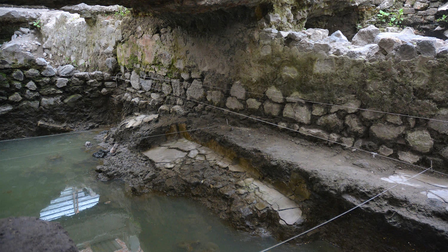 Remains of the steambath found beneath Mexico City.