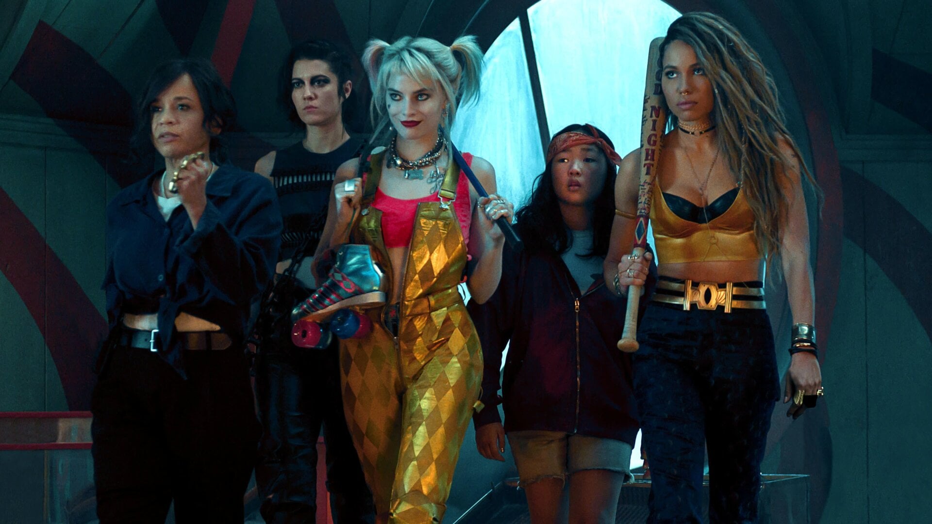 Birds of Prey (and the Fantabulous Emancipation of One Harley Quinn)