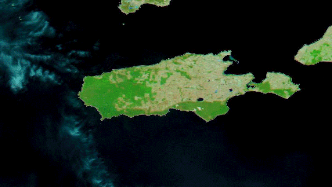 Australia’s Kangaroo Island on December 16, 2019 and on January 7, 2020. Colors have been adjusted to show the areas affected by wildfires.