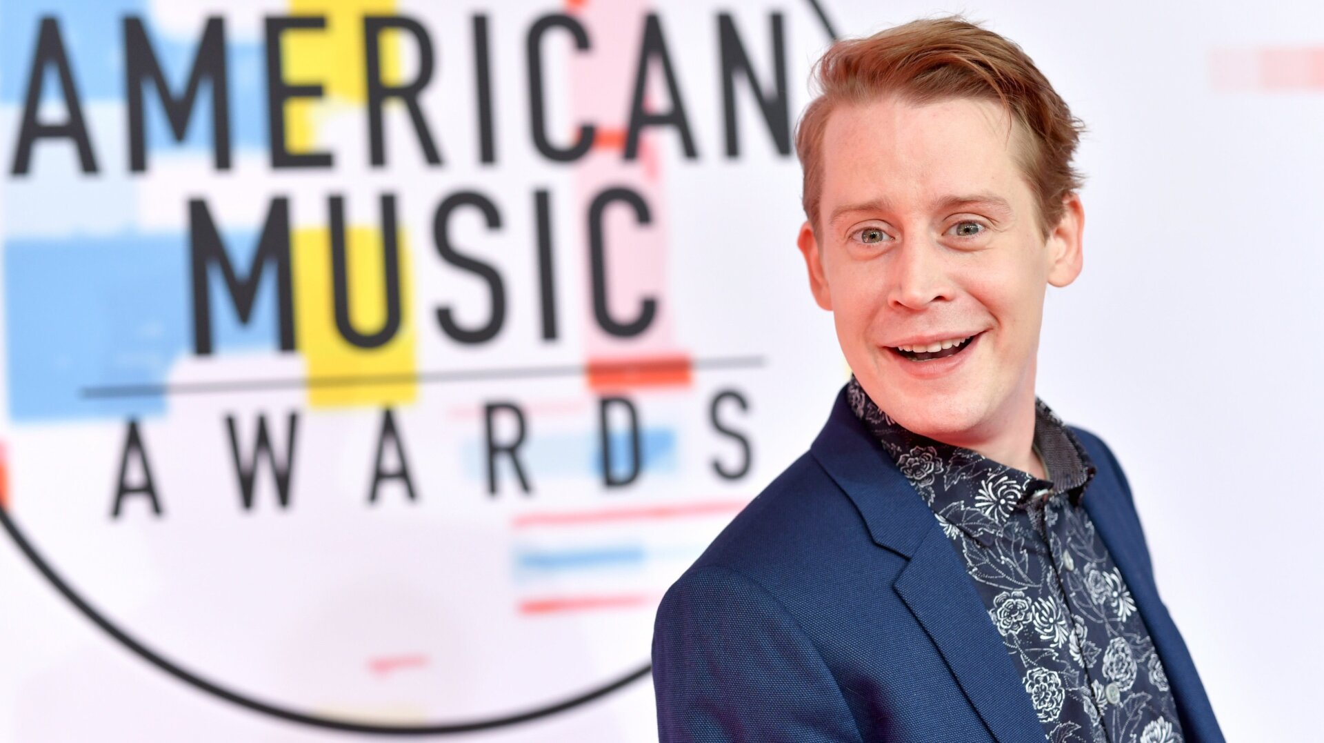Macaulay Culkin at the 2018 American Music Awards