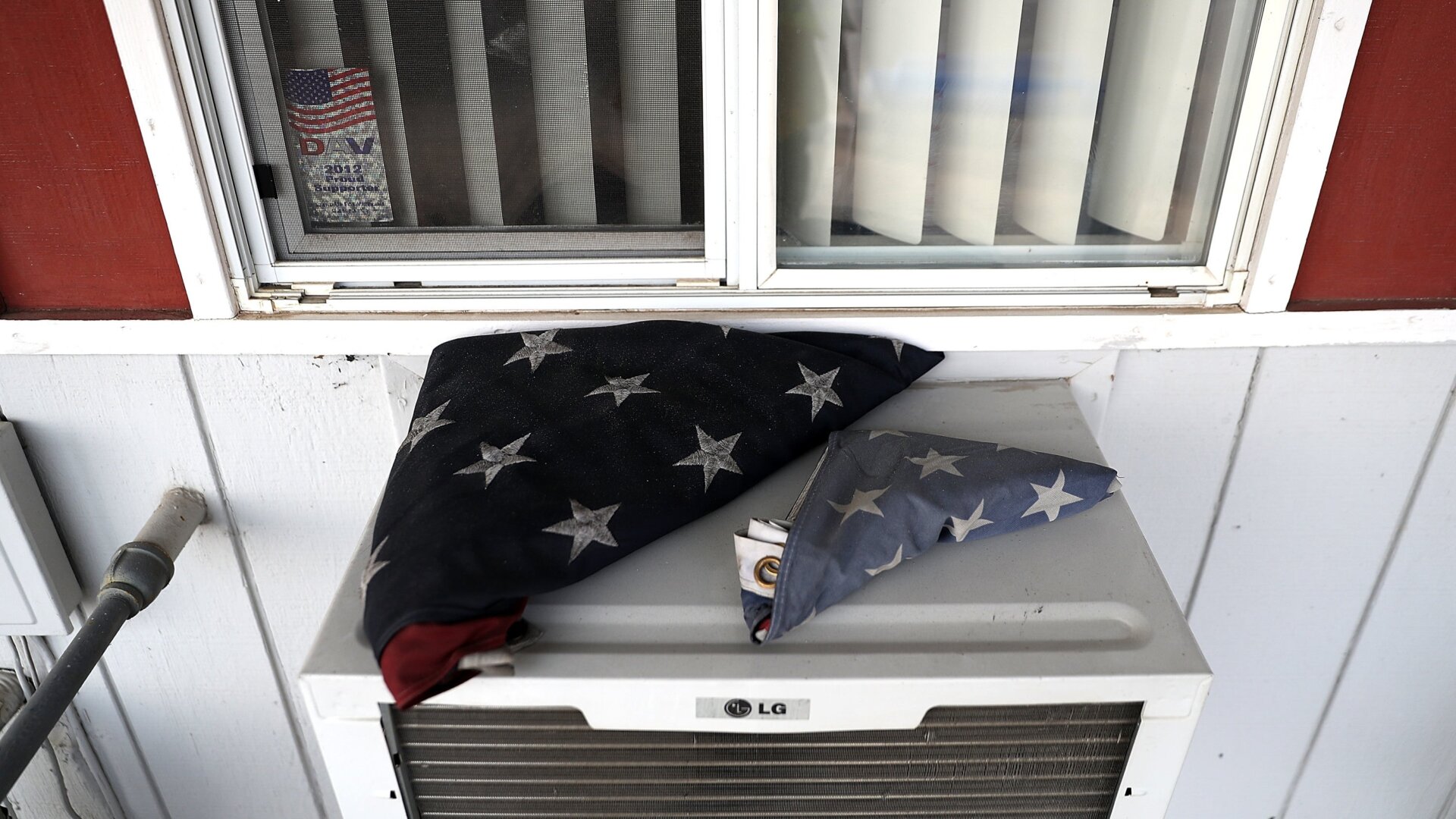 America: where you can care about improving energy efficiency without wanting to reduce greenhouse gas emissions outright.