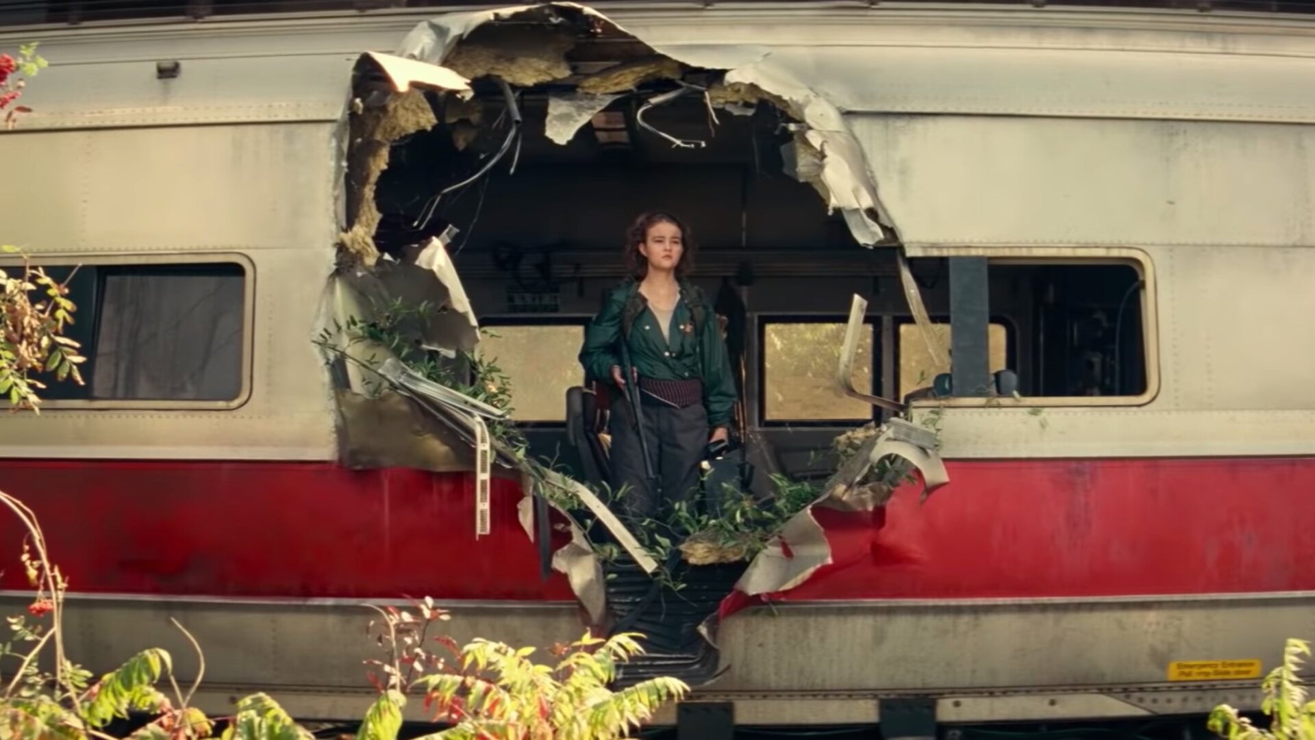 Regan Abbott (Millicent Simmonds) goes on the offensive.