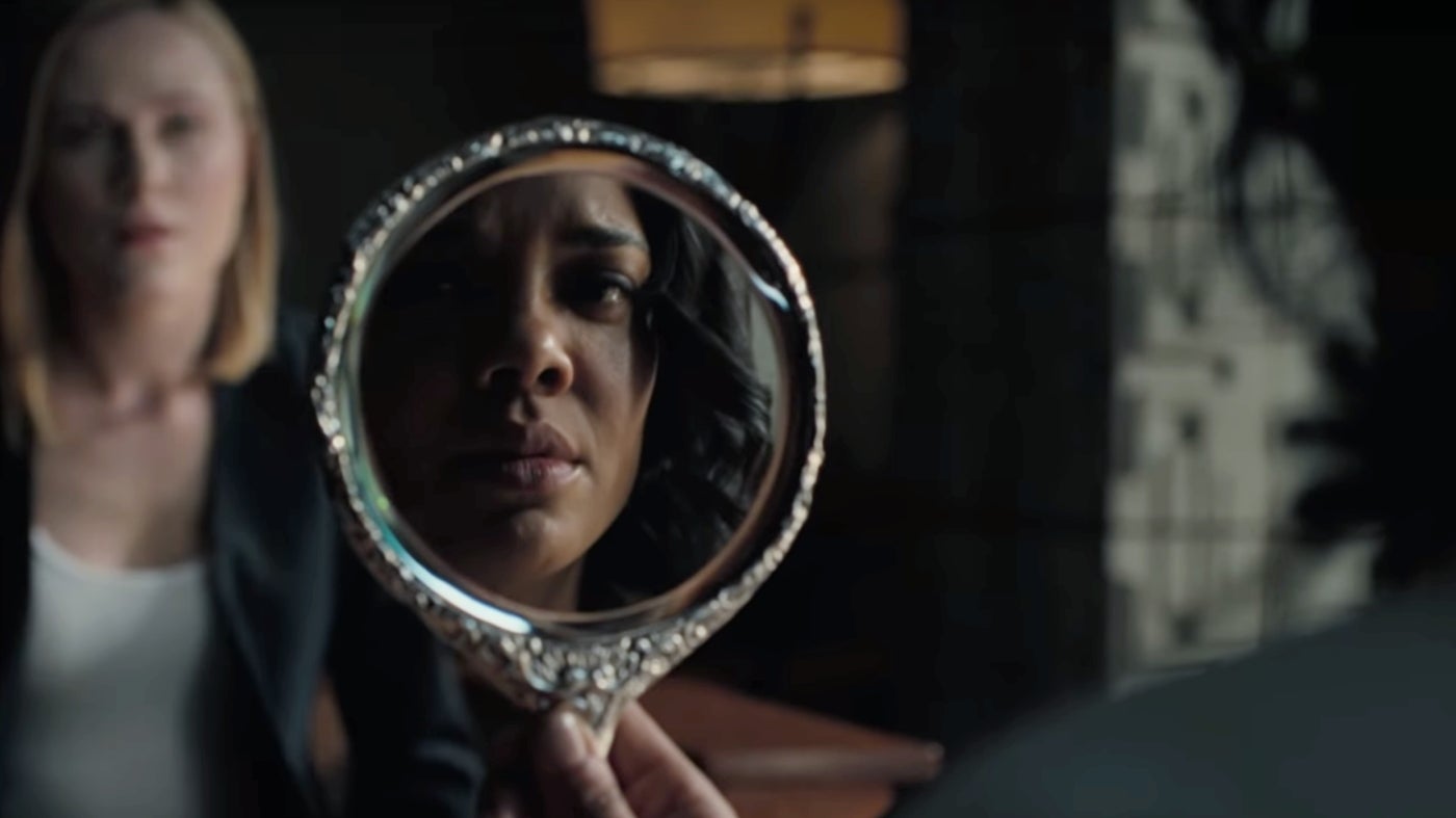 Host Charlotte (Tessa Thompson) struggles with her new reality.