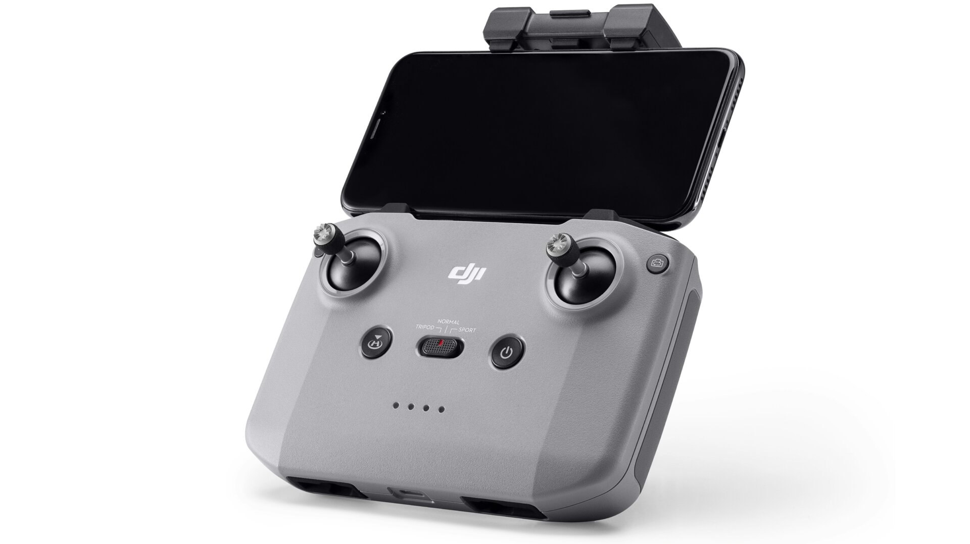 By putting the smartphone holder on top, the Mavic Air 2's new controller should be easier and more intuitive to use. 