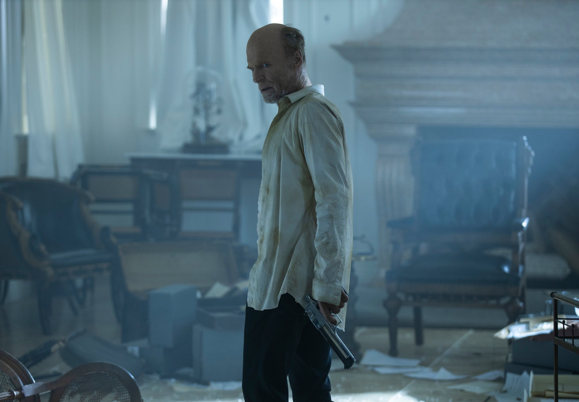 William (Ed Harris) has literally nothing under control, including his own mind.