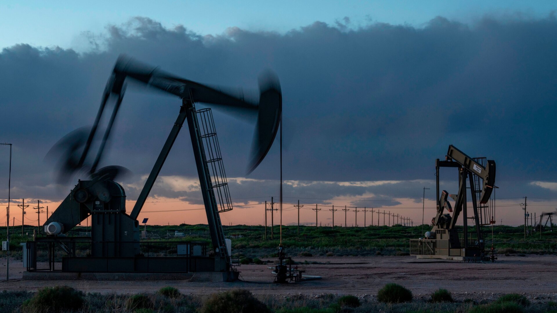 Oil ain’t doing too well these days.