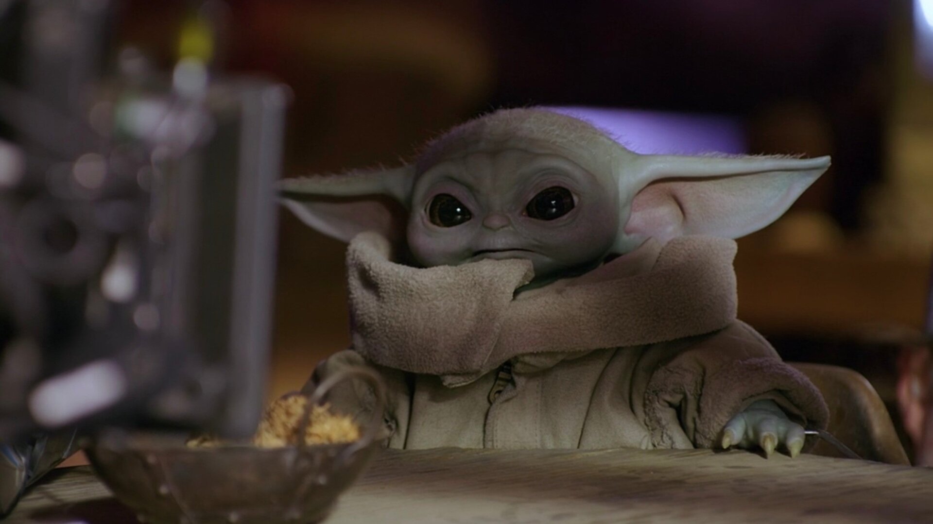 Behind the scenes with Baby Yoda.