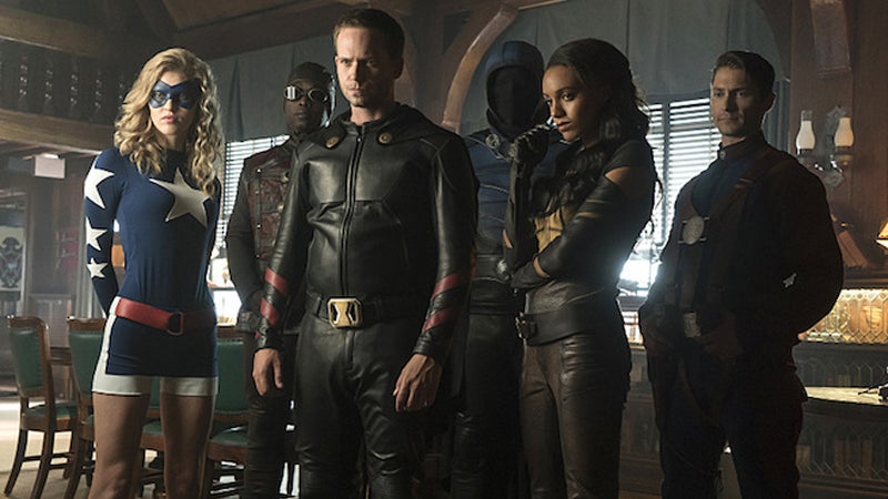 The ‘40s team—including a Stargirl!—as seen in Legends of Tomorrow’s second season.