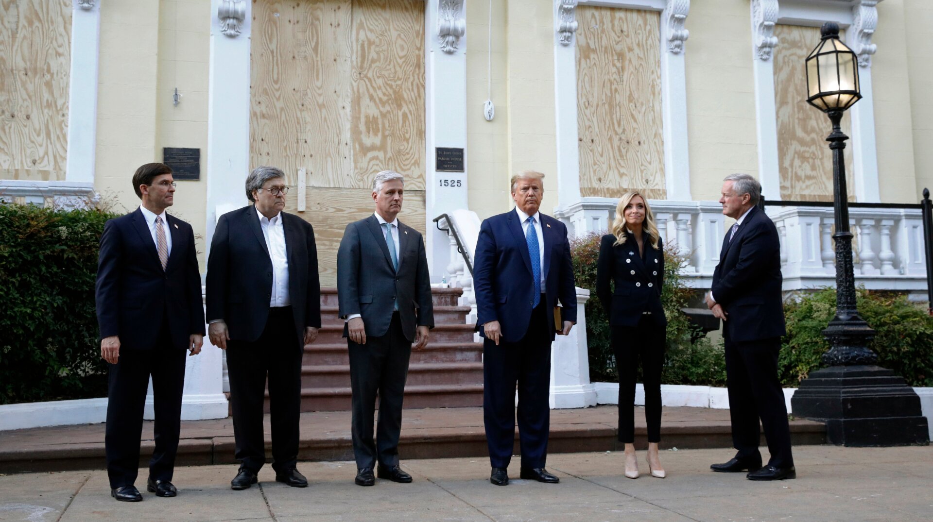 From left: Defense Secretary Mark Esper, Attorney General William Barr, White House national security adviser Robert O’Brien, President Donald Trump, White House press secretary Kayleigh McEnany, and White House chief of staff Mark Meadows, on June 1, 2020