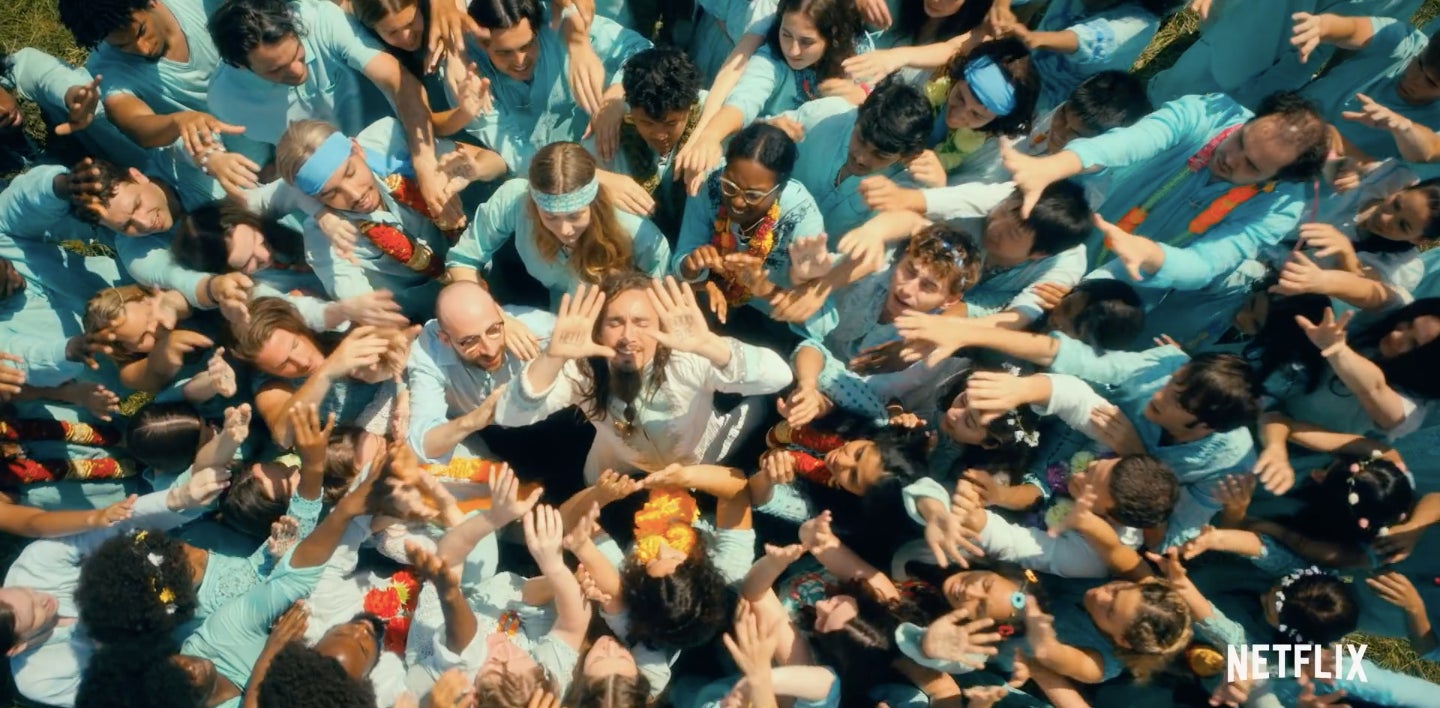 Klaus hanging out with his worshippers.