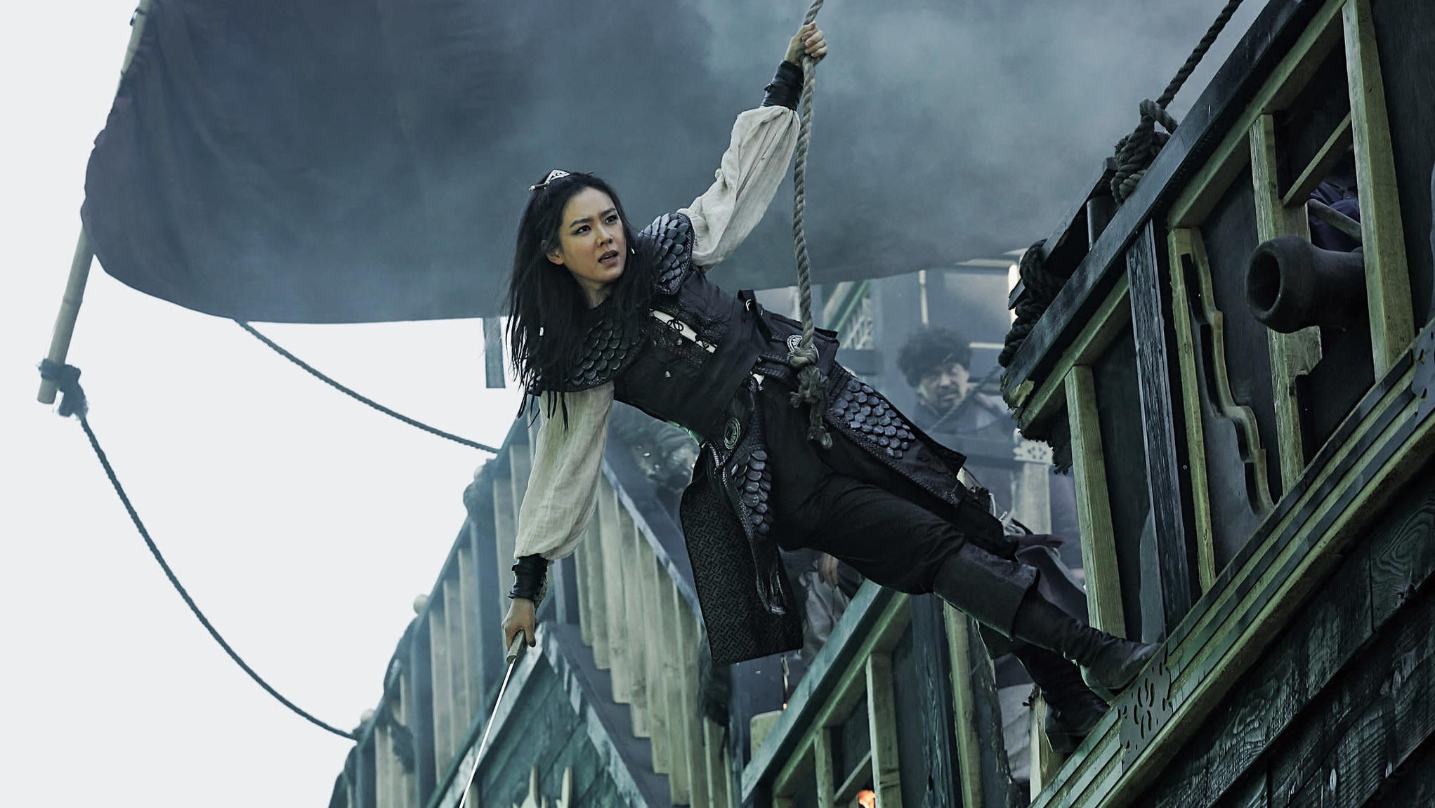 Yeo-wol (Son Ye-jin) knows how to swashbuckle and soothe whales with the best of them.