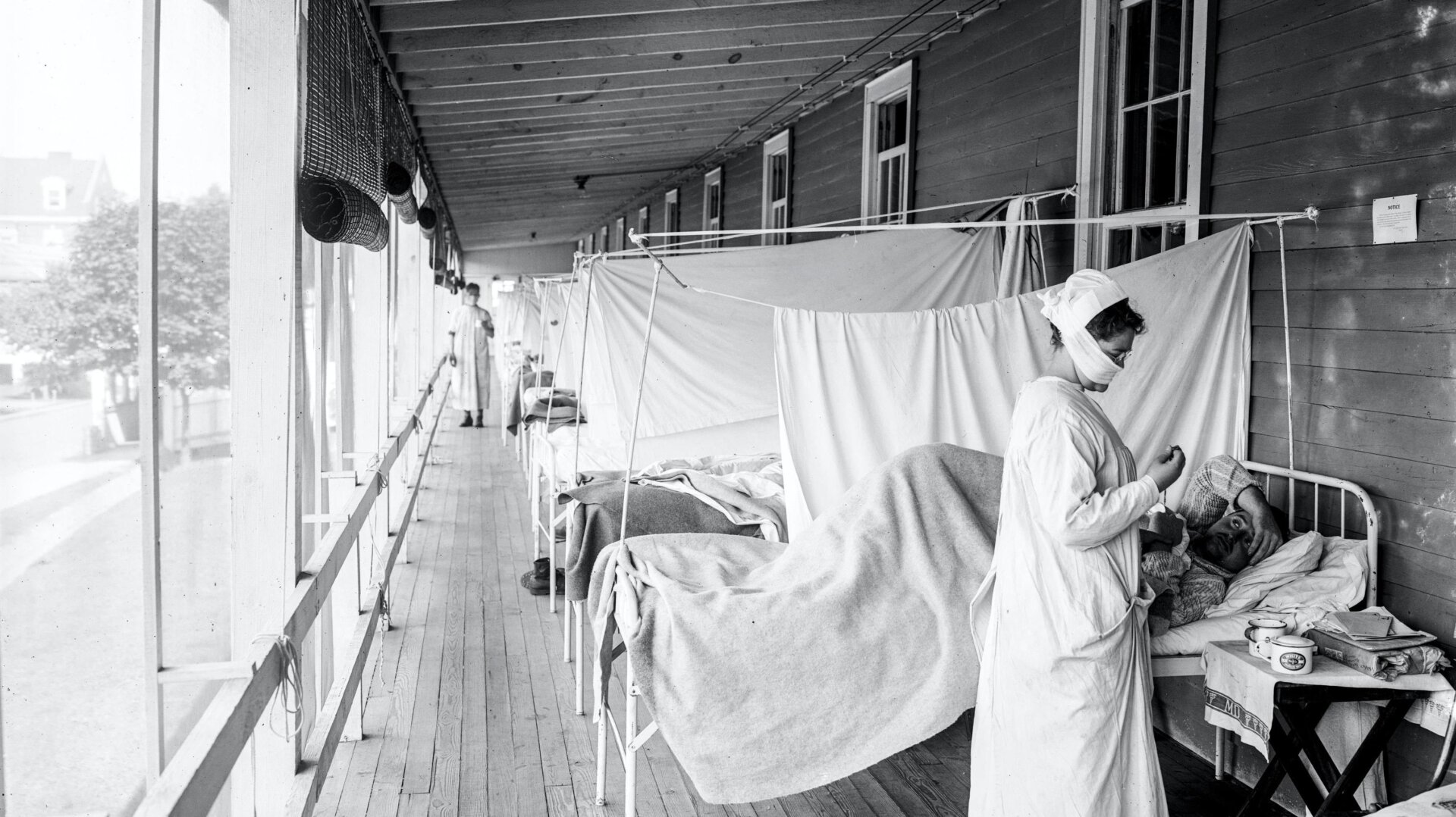 Walter Reed Hospital flu ward (ca. 1910–1920).