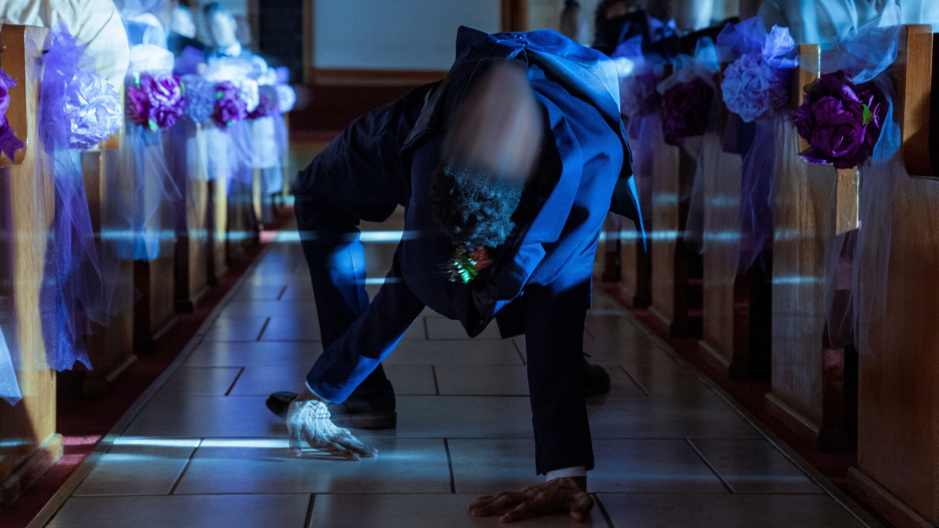 Backwards Man (Troy James) is a nightmarish presence in Nolan’s memories.