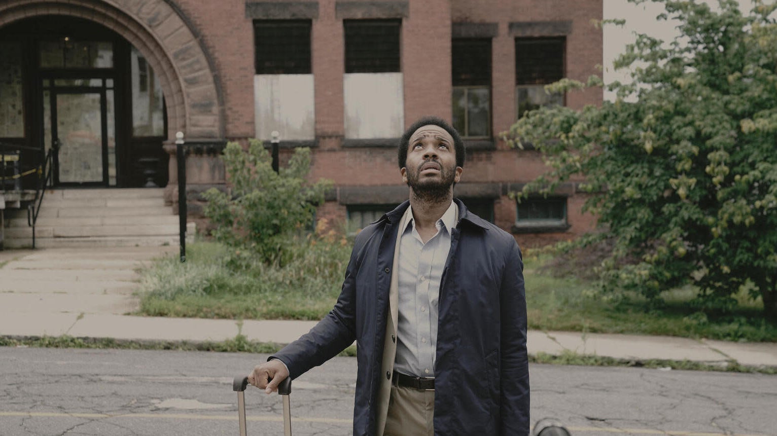 Henry Deaver (André Holland) soon regrets his return visit in Castle Rock.