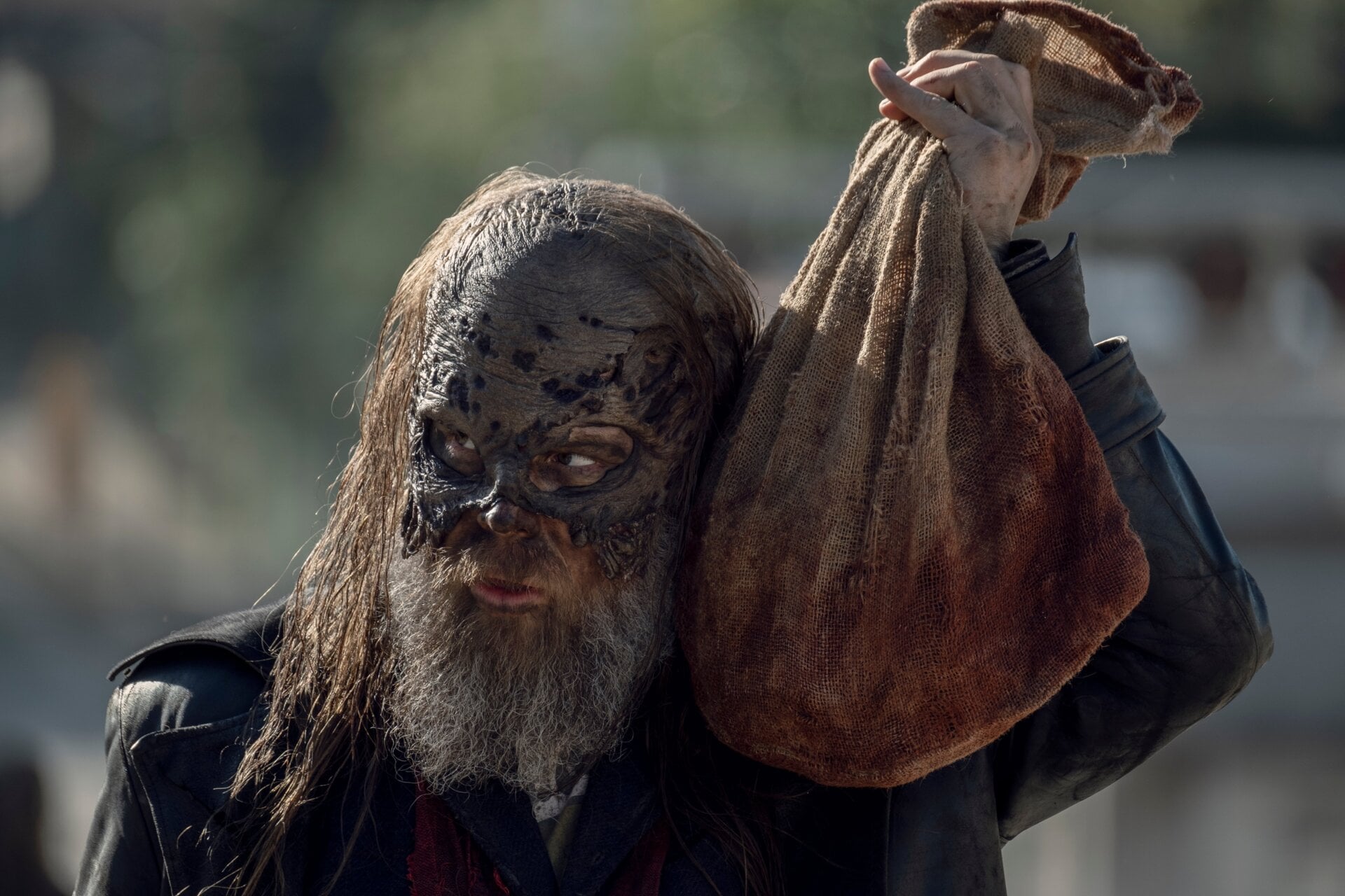 Beta (Ryan Hurst) gets an emergency call on his Zombi-TEK Two-Way HeadRadio.