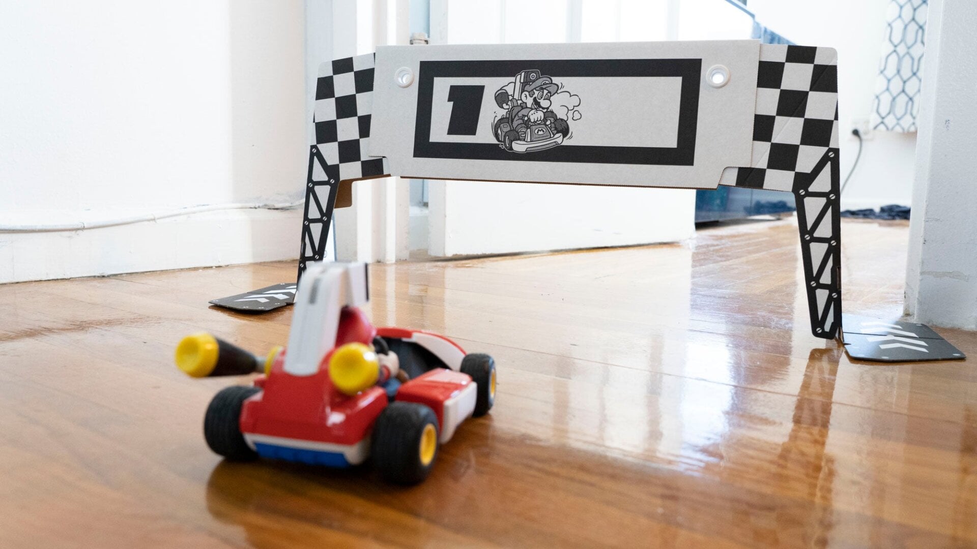 You set up four of these clearly numbered gates to build your circuit.