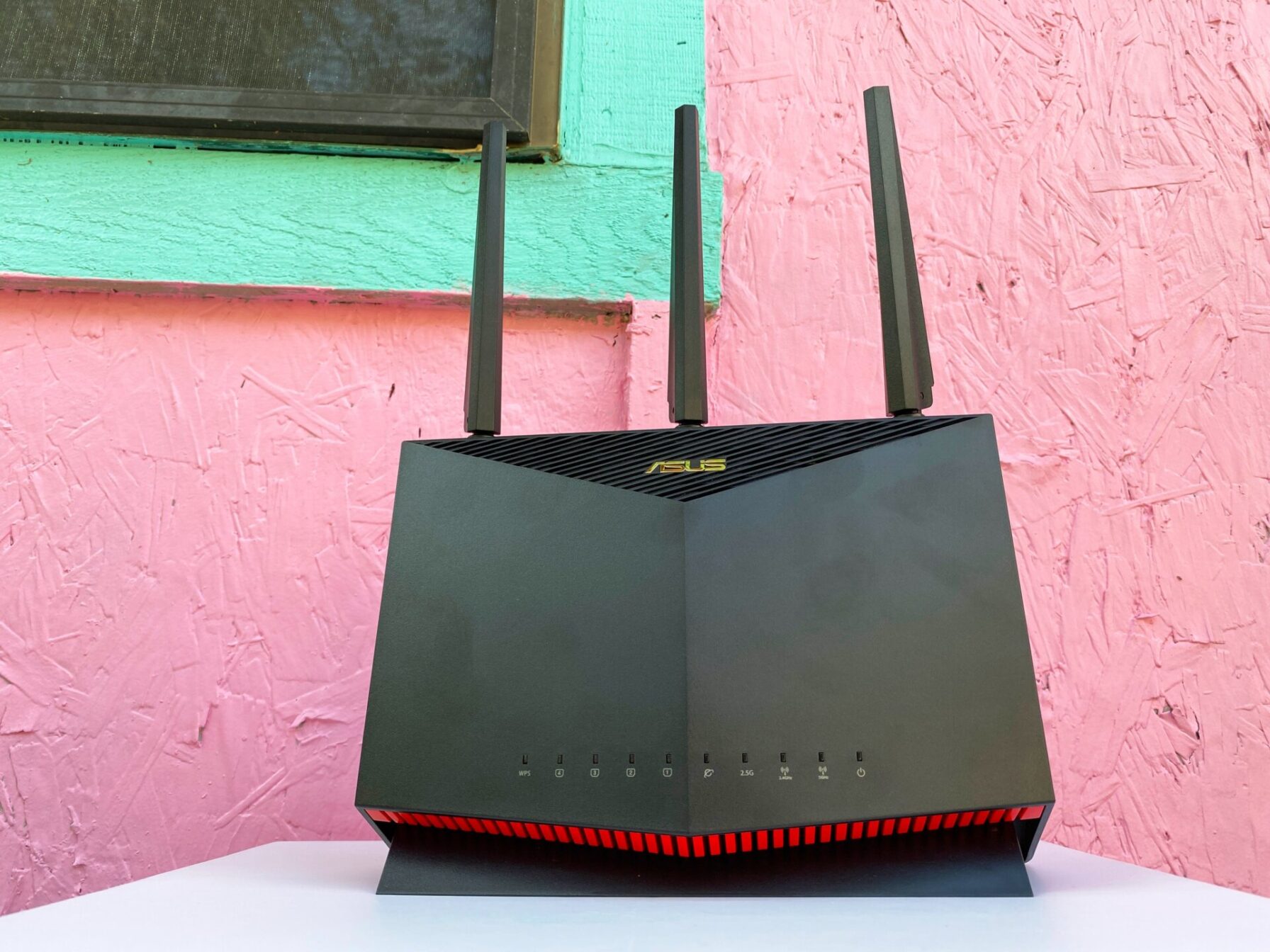 Octagon Router The Best Gaming Router Still Looks Like a Robot