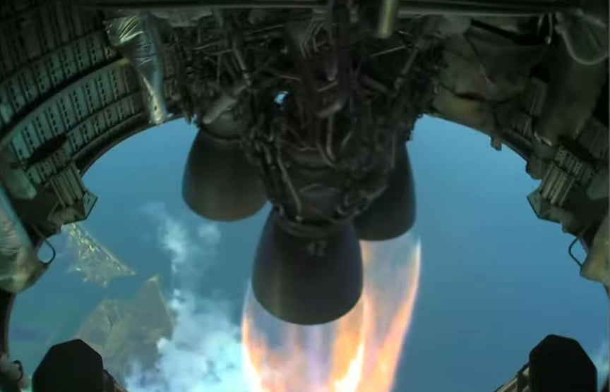 One of the three Raptor engines appears to have cut out during the launch, followed by a second a few moments later. 