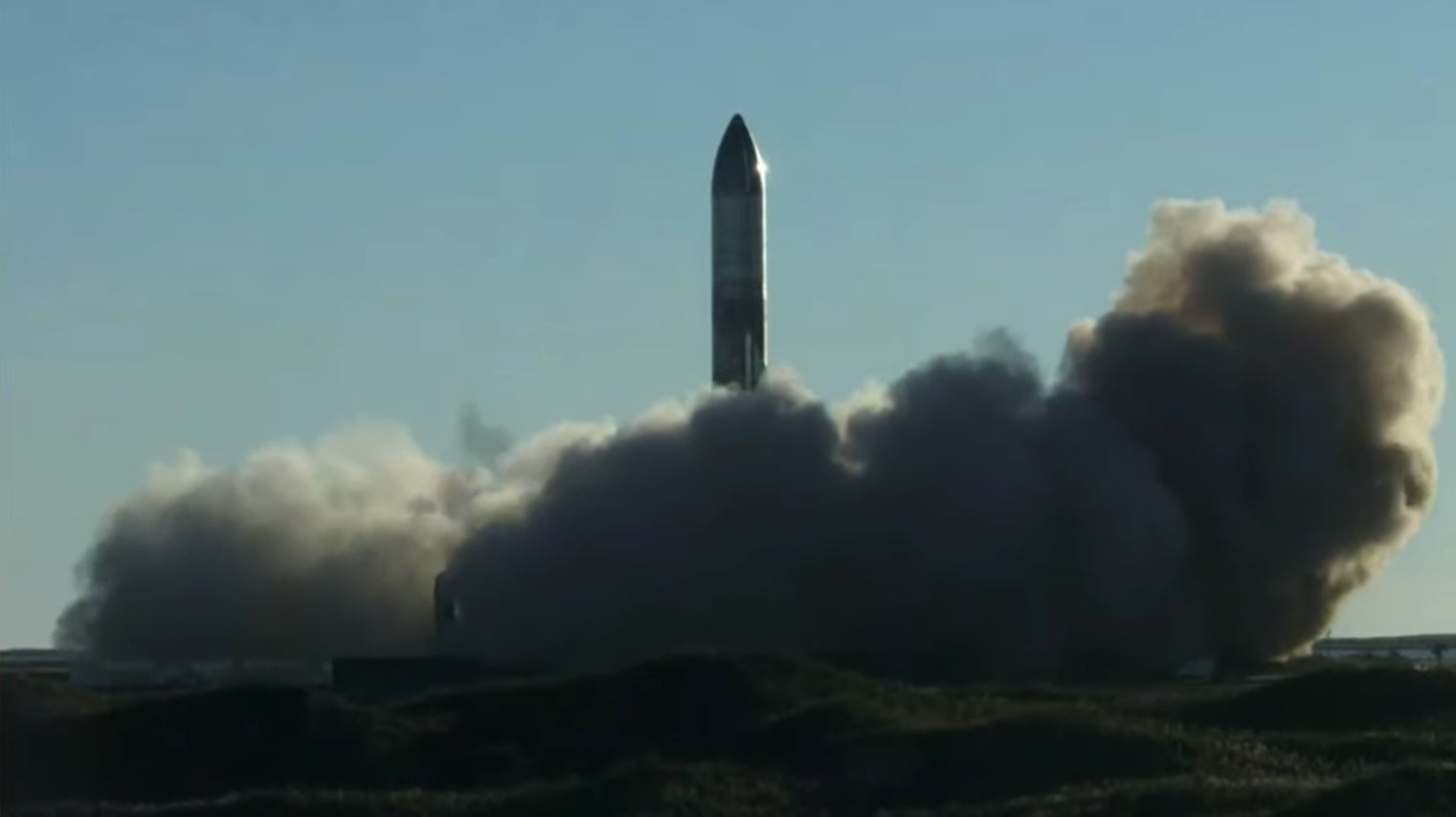 The rocket after lifting off. 