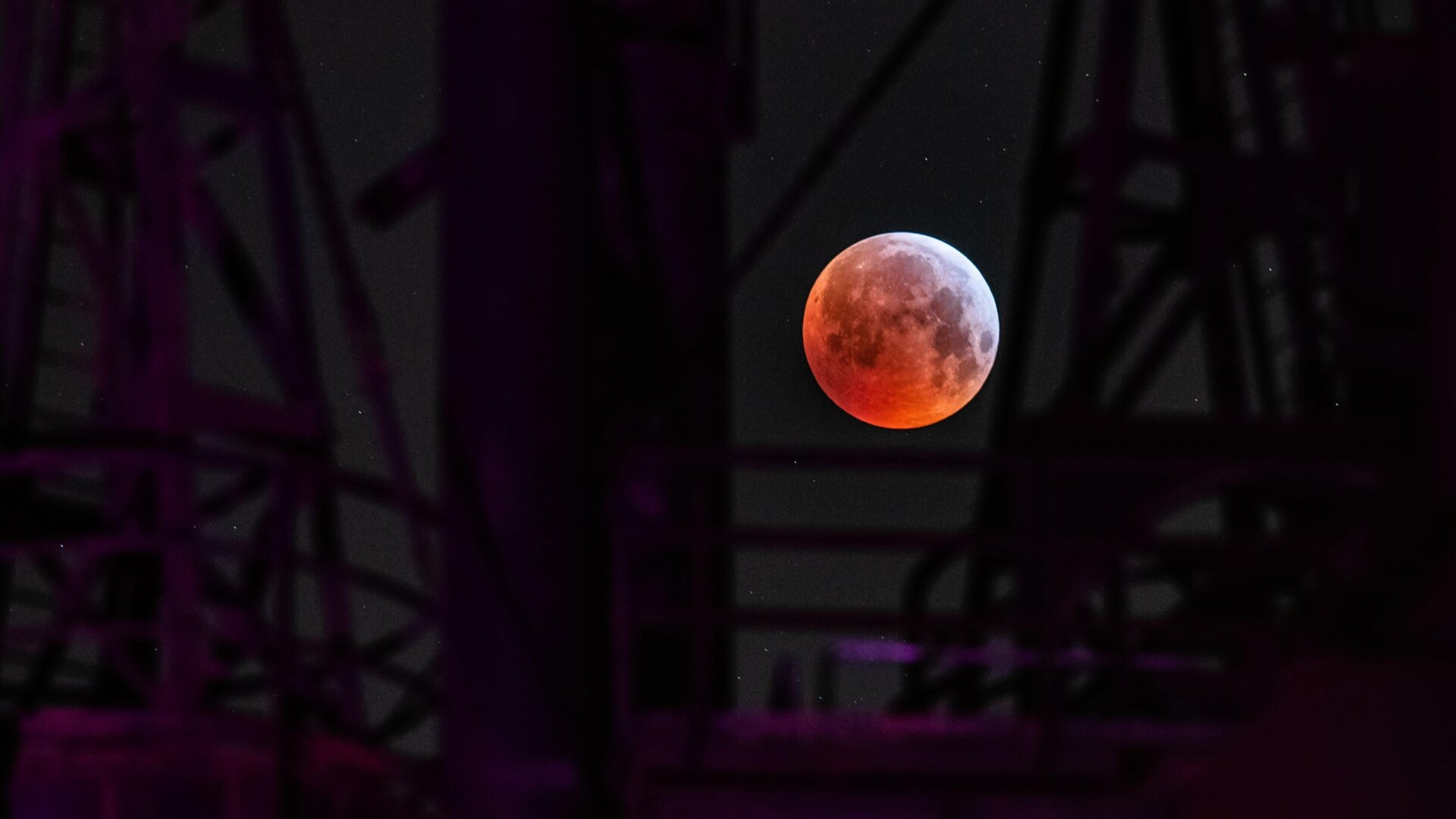 The Moon visible from Duisburg, Germany in January 2020.