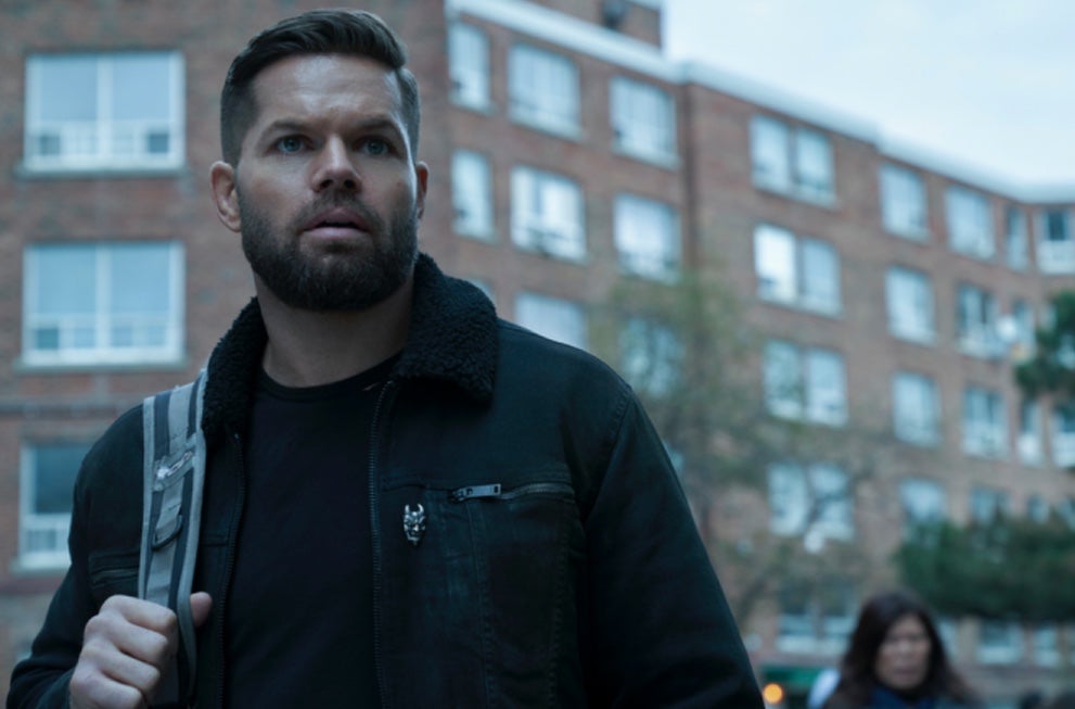 Amos in Baltimore, before the asteroid strike.