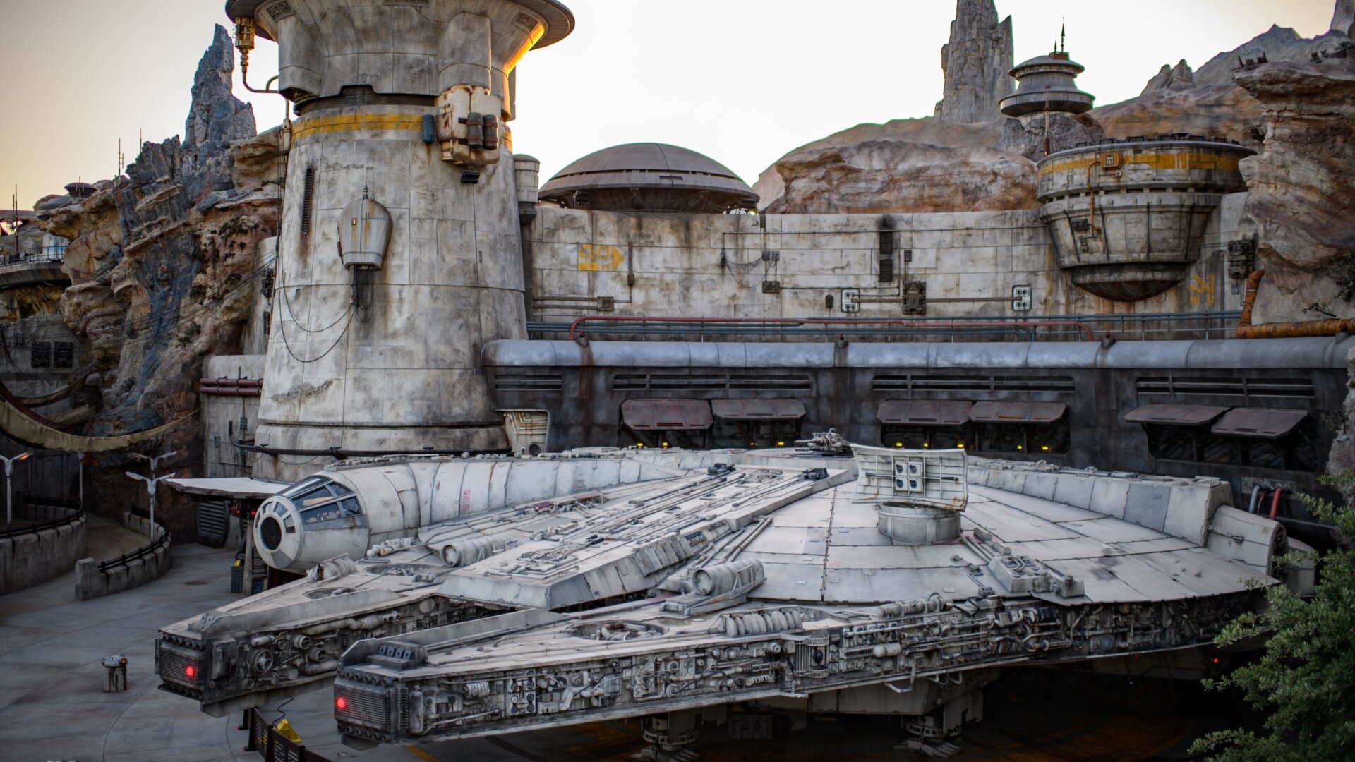 Galaxy’s Edge. A thing of beauty.
