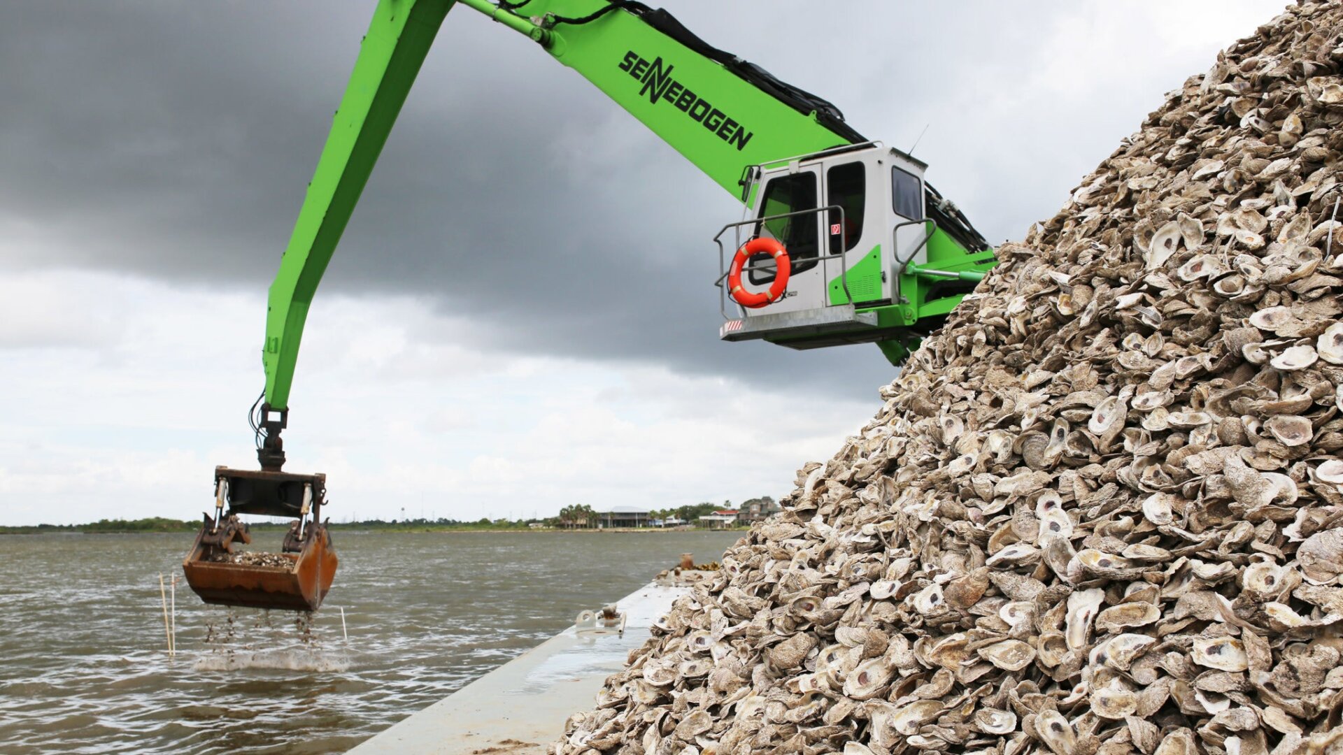 400,000 pounds of recycled oyster shells are returned to Galveston Bay to create new oyster habitat as part of Galveston Bay Foundation’s large-scale reef restoration efforts.